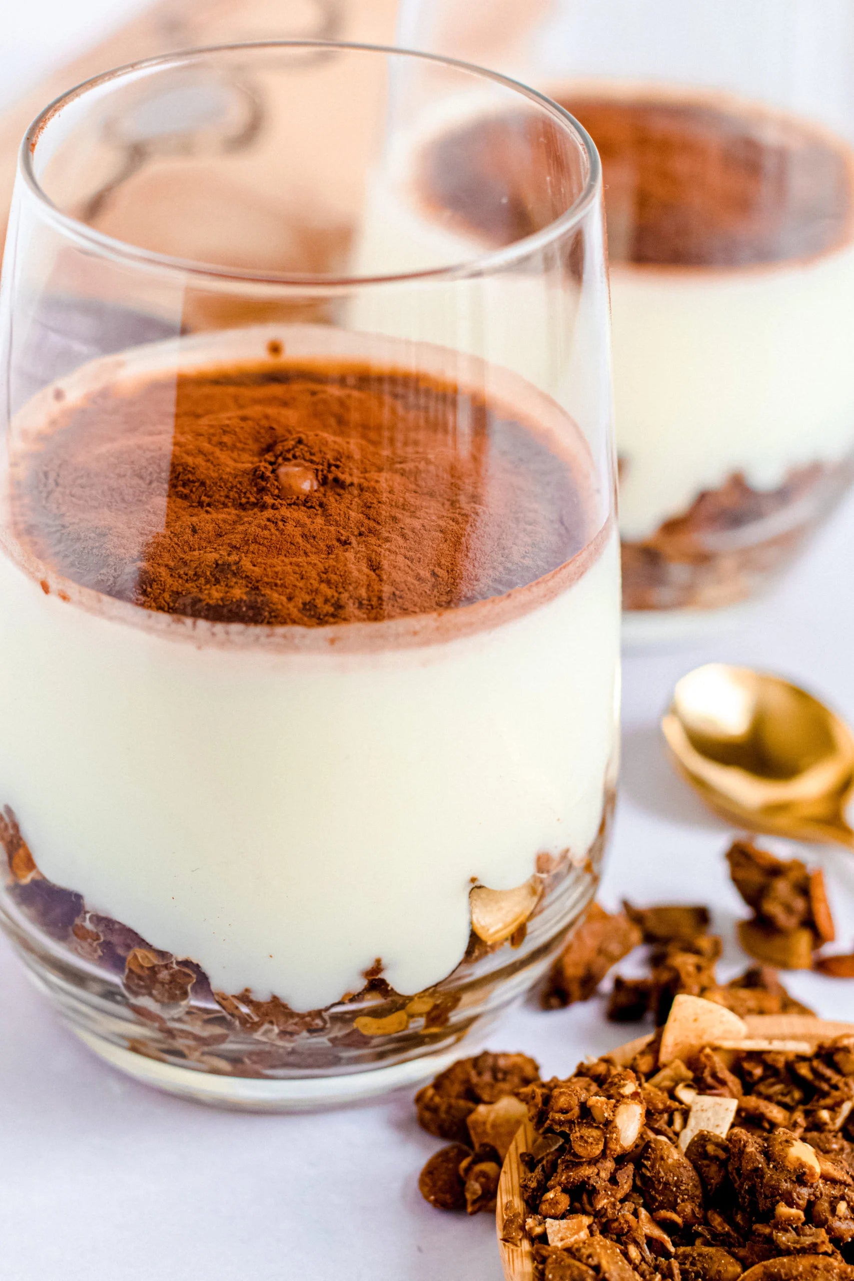 Tiramisu Parfait met Koffie Keto Granola